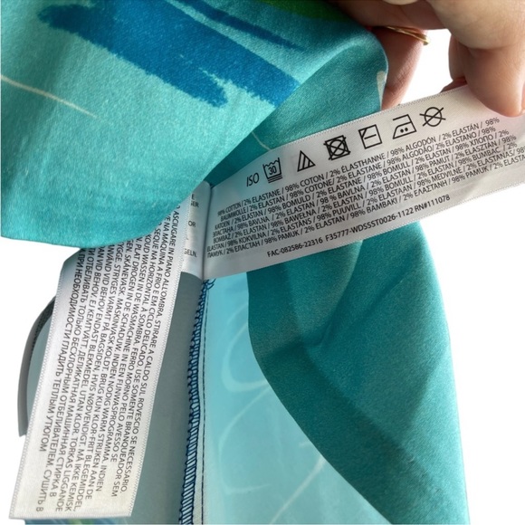 Loungefly Stitch Shoppe Disney Peter Pan - Neverland Scene Sandy Skirt Size M - Picture 9 of 13